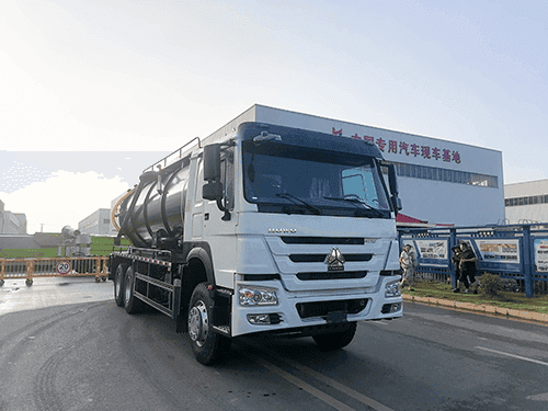 20000L JETTING AND CLEANING SEWAGE SUCTION TRUCK-6