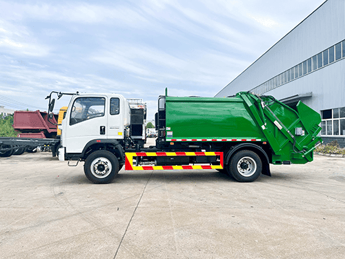 4X2 GARBAGE TRUCK BY HYDRAULIC COMPACTOR-2