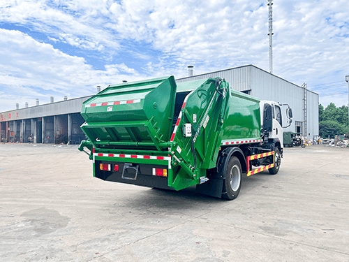 4X2 GARBAGE TRUCK BY HYDRAULIC COMPACTOR-5