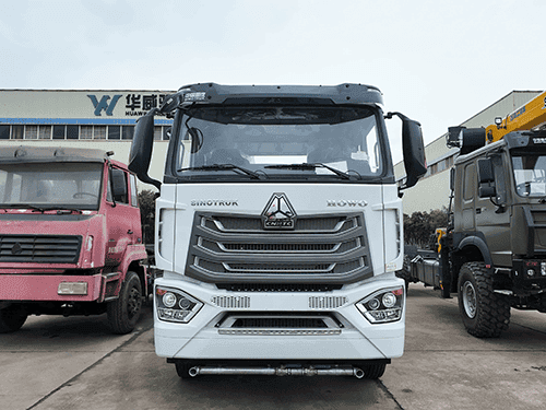 HOWO NX 8X4 WATER SPRINKLER TANK TRUCK-2