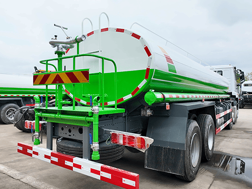 HOWO NX 8X4 WATER SPRINKLER TANK TRUCK-8
