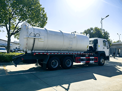 HOWO TANK TRUCK WITH VACUUM PUMP-10
