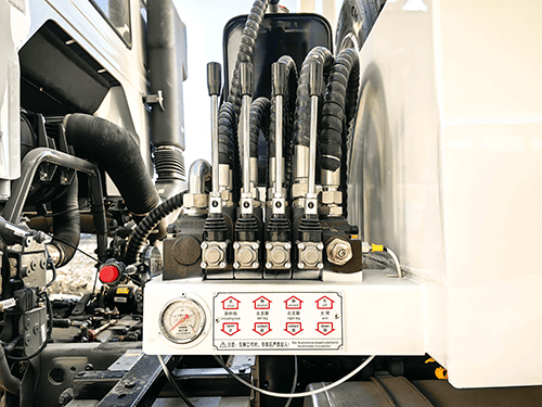 HYDRAULIC SWING ARM GARBAGE TRUCK-13