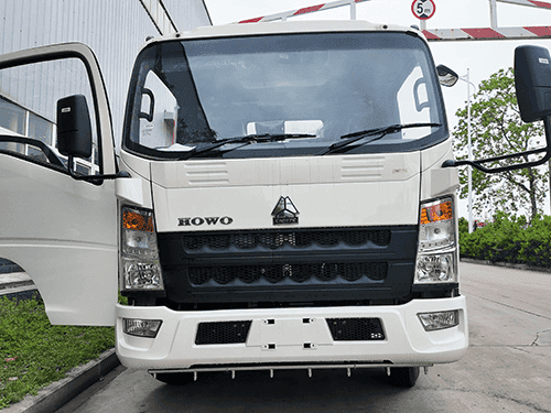 ROAD SWEEPER TRUCK FOR ROAD CLEANING-1