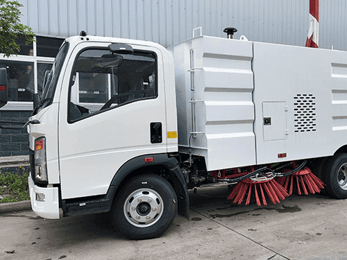 ROAD SWEEPER TRUCK FOR ROAD CLEANING-2