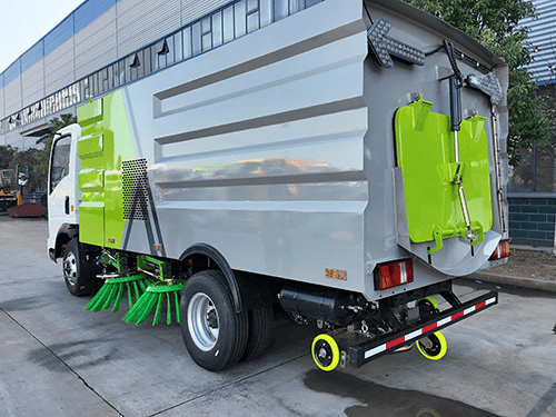 CAMIÓN BARREDORA CON CUBO DE POLVO Y DEPÓSITO DE AGUA-3