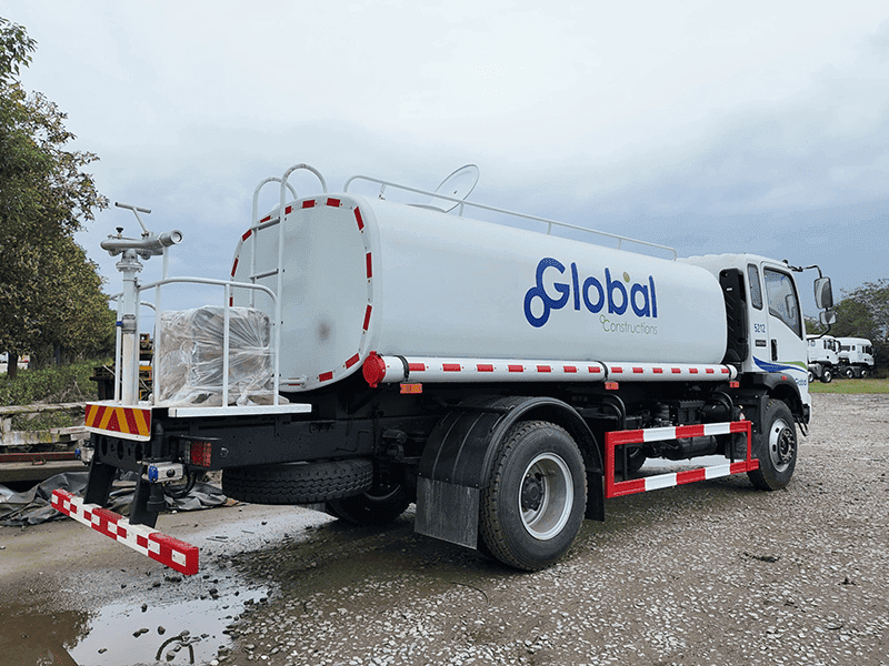 SINOTRUK HOWO 4×2 Light Truck Water Sprinkler-2