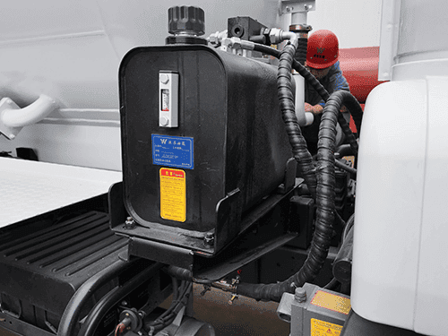 SINOTRUK HOWO JETTING AND VACUUM TANK TRUCK-2