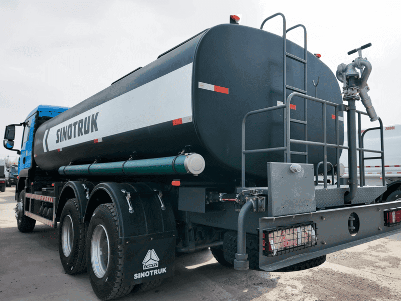 SINOTRUK HOWO TX 6x4 Bowser Water Tank Truck-6