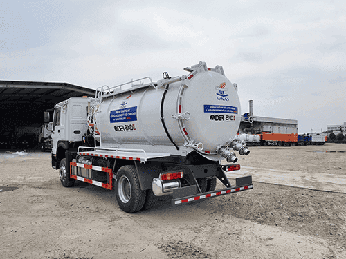 VACUUM SEWER TANK TRUCK-4