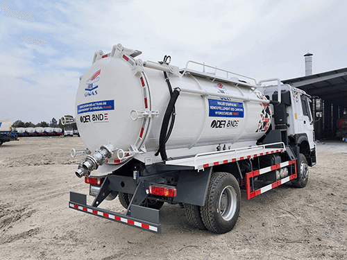 VACUUM SEWER TANK TRUCK-6