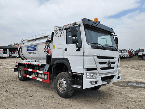 VACUUM SEWER TANK TRUCK-8