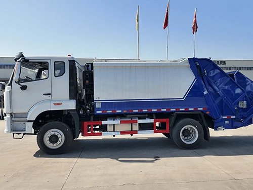 HOWO NX 4X2 15CBM Compactor Garbage Truck 2