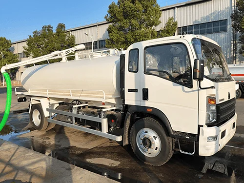 SINOTRUK HOWO 4X2 8000 Liters Fecal Suction Truck23