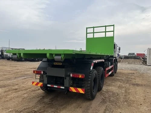 HOWO 8X8 Hook Lift Garbage Truck-4