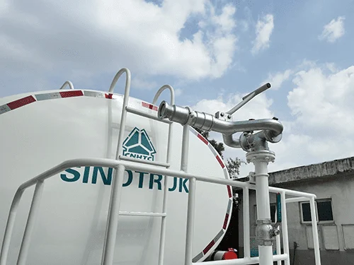 HOWO NX 6X4 20000 Liters Water Sprinkler Tank Truck-8
